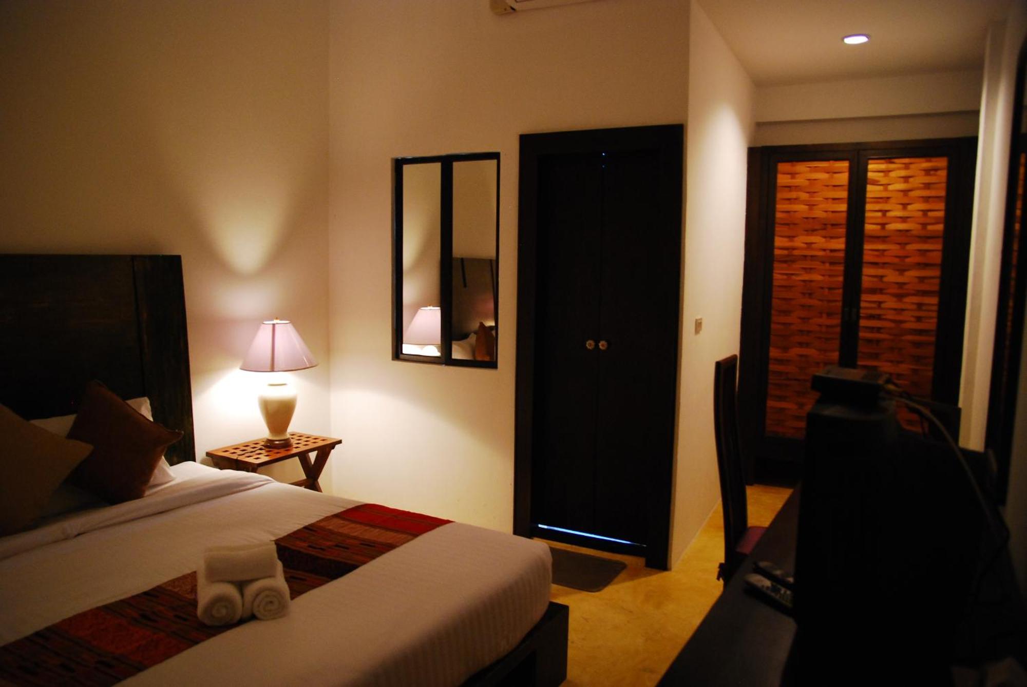 The Travellers Arms Hotell Chiang Mai Exteriör bild