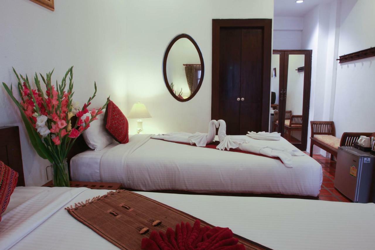 The Travellers Arms Hotell Chiang Mai Exteriör bild
